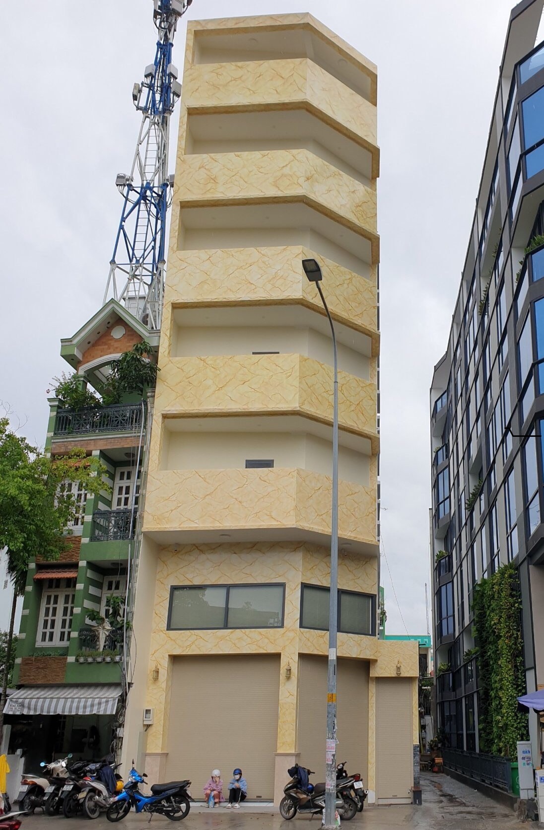 Cho thuê tòa nhà mới MT Hoàng Hoa Thám, Bình Thạnh, 6×15, H-T-5F, 600m2, 130 triệu/ tháng